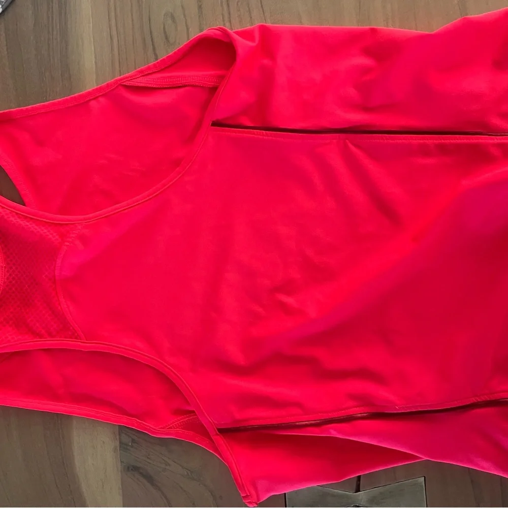 Workout Tank - Picture 2 of 2